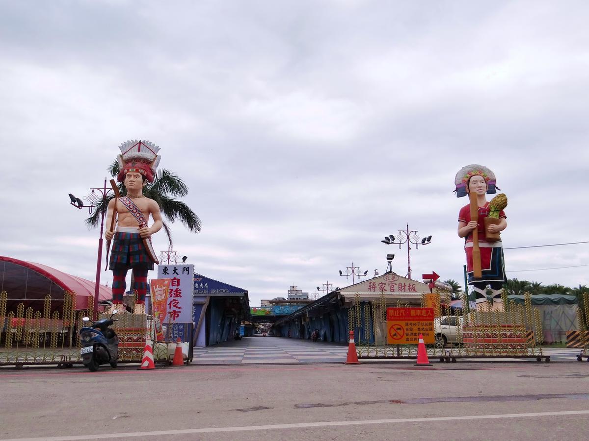 ウージョウ ホテル 花蓮市 エクステリア 写真